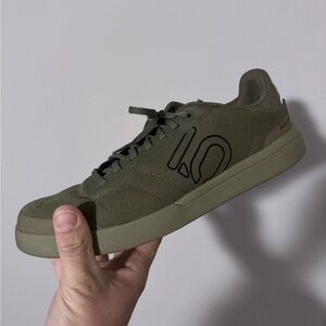 Adidas five ten canvas bike shoes